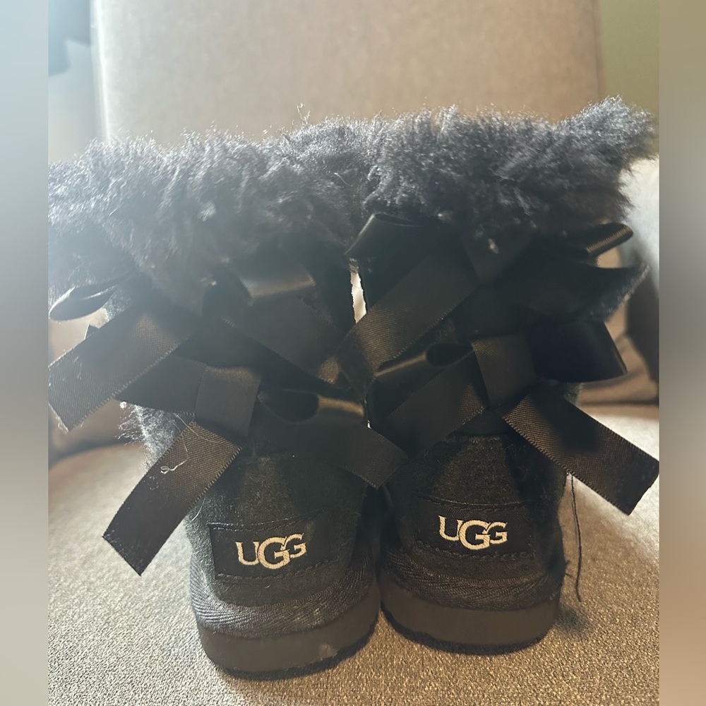 UGG Kids Black Furry Bailey Bow Boots Size 7 toddler